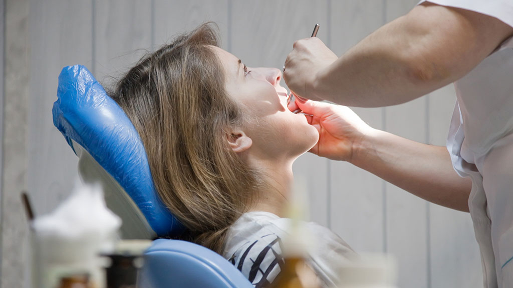 Practical advice for wisdom teeth removal for for Patients and Parents in Australia